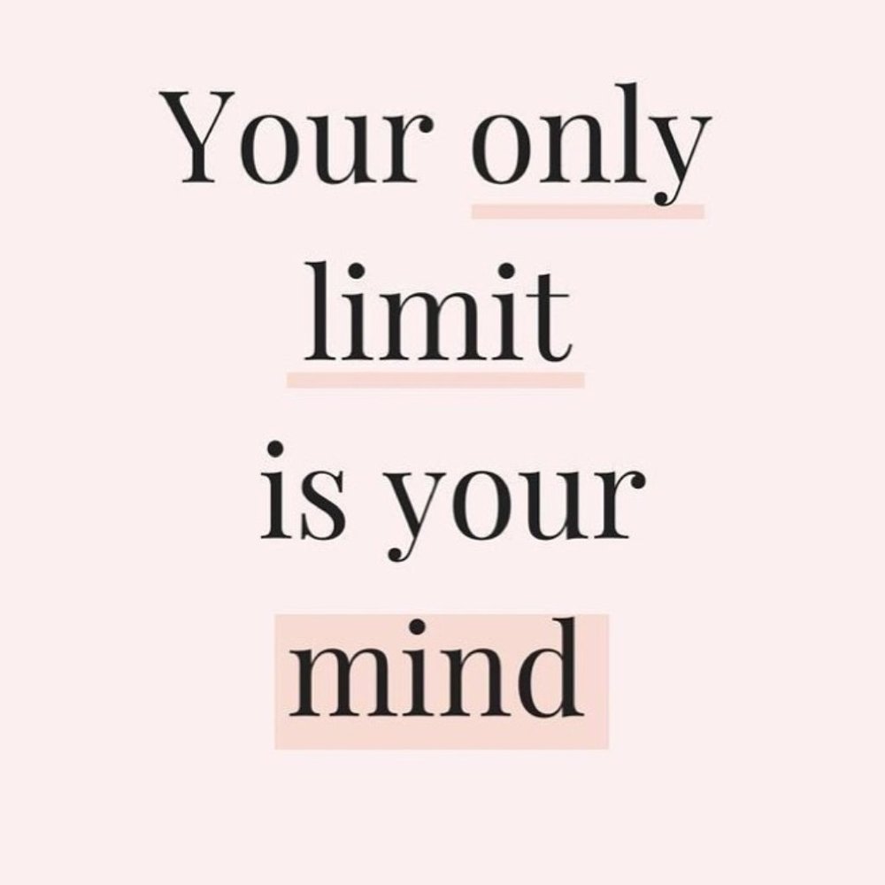 5 items ❤️ Reseller Mystery Box - Picture 2 of 3